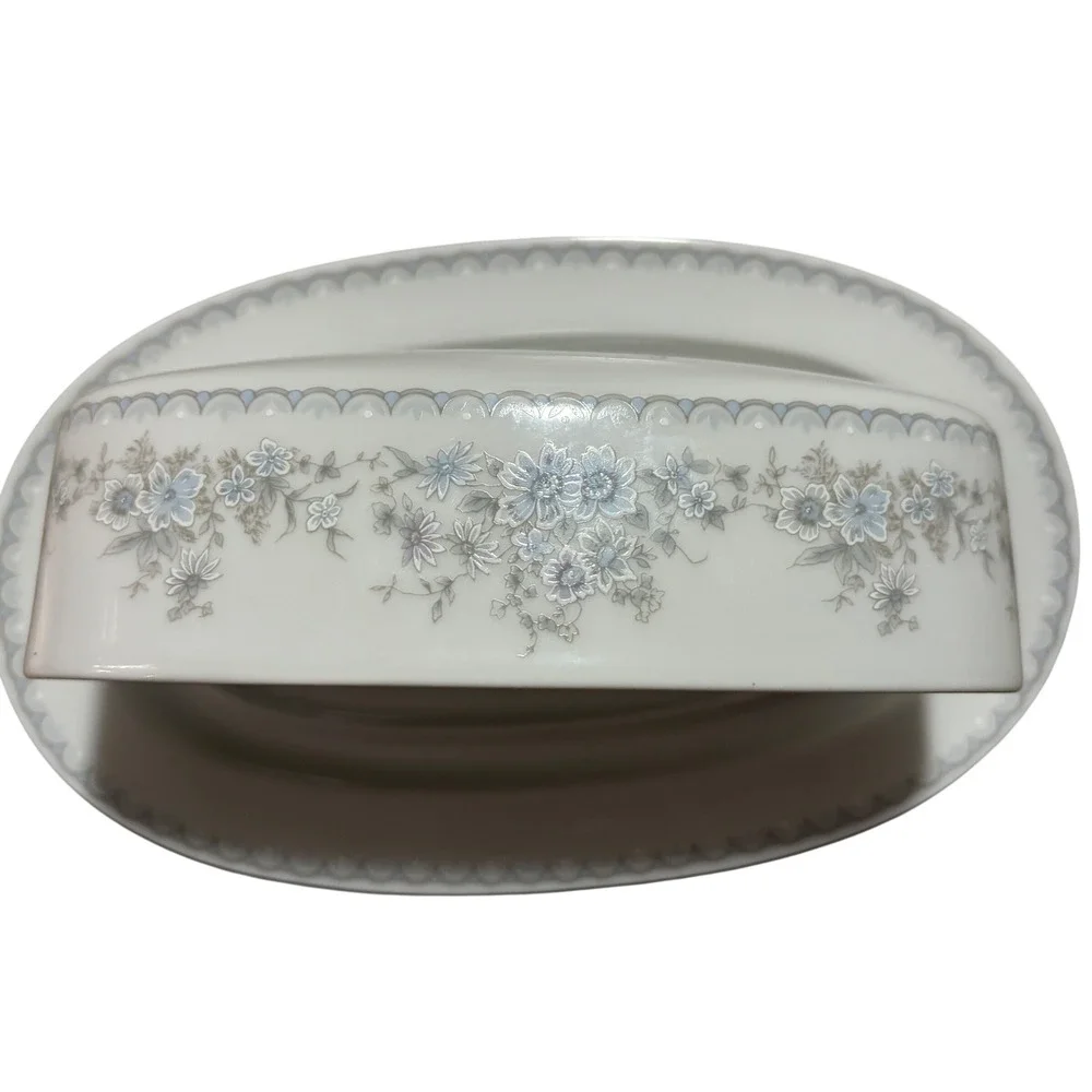 VTG Johann‎ Haviland Bavaria Butter Dish with Lid Floral Blue Scalloped Edge